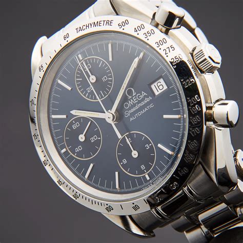 omega speedmaster automatic chronometer date.